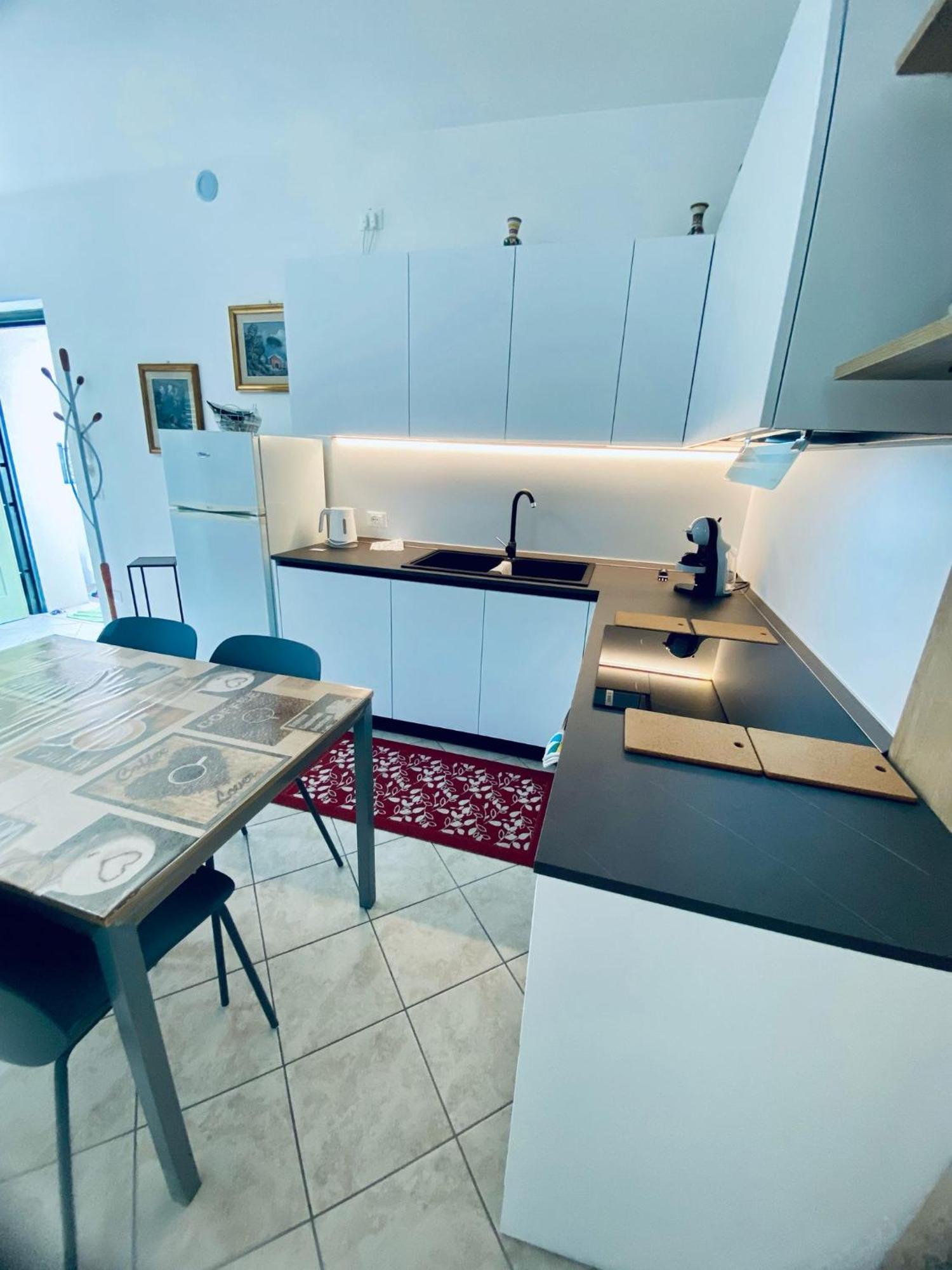 Alma Apartment Sirmione Exterior foto