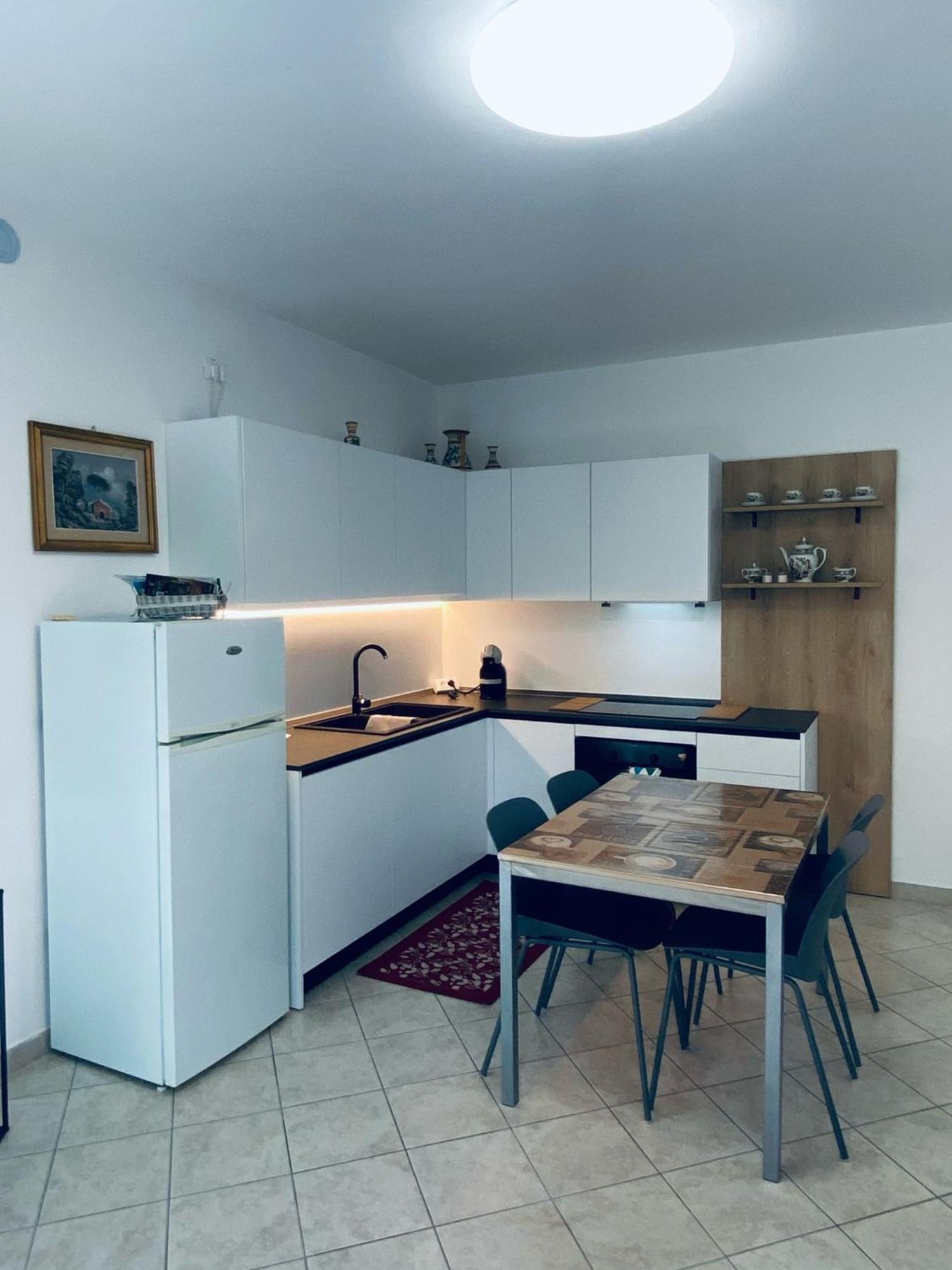 Alma Apartment Sirmione Exterior foto