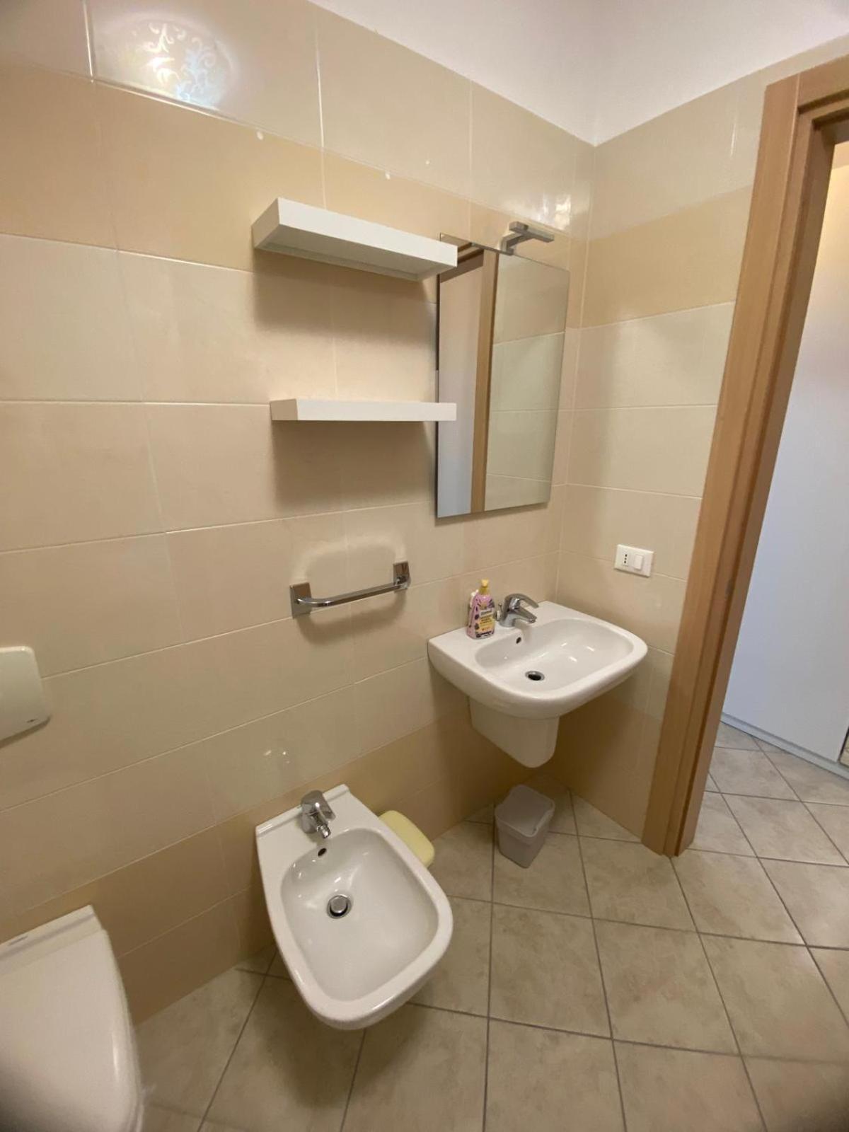 Alma Apartment Sirmione Habitación foto