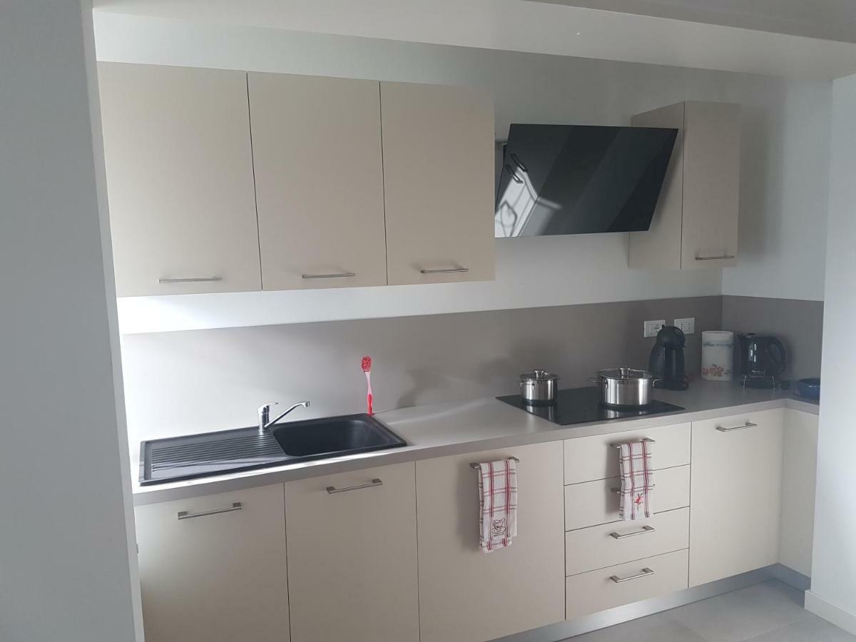 Alma Apartment Sirmione Exterior foto
